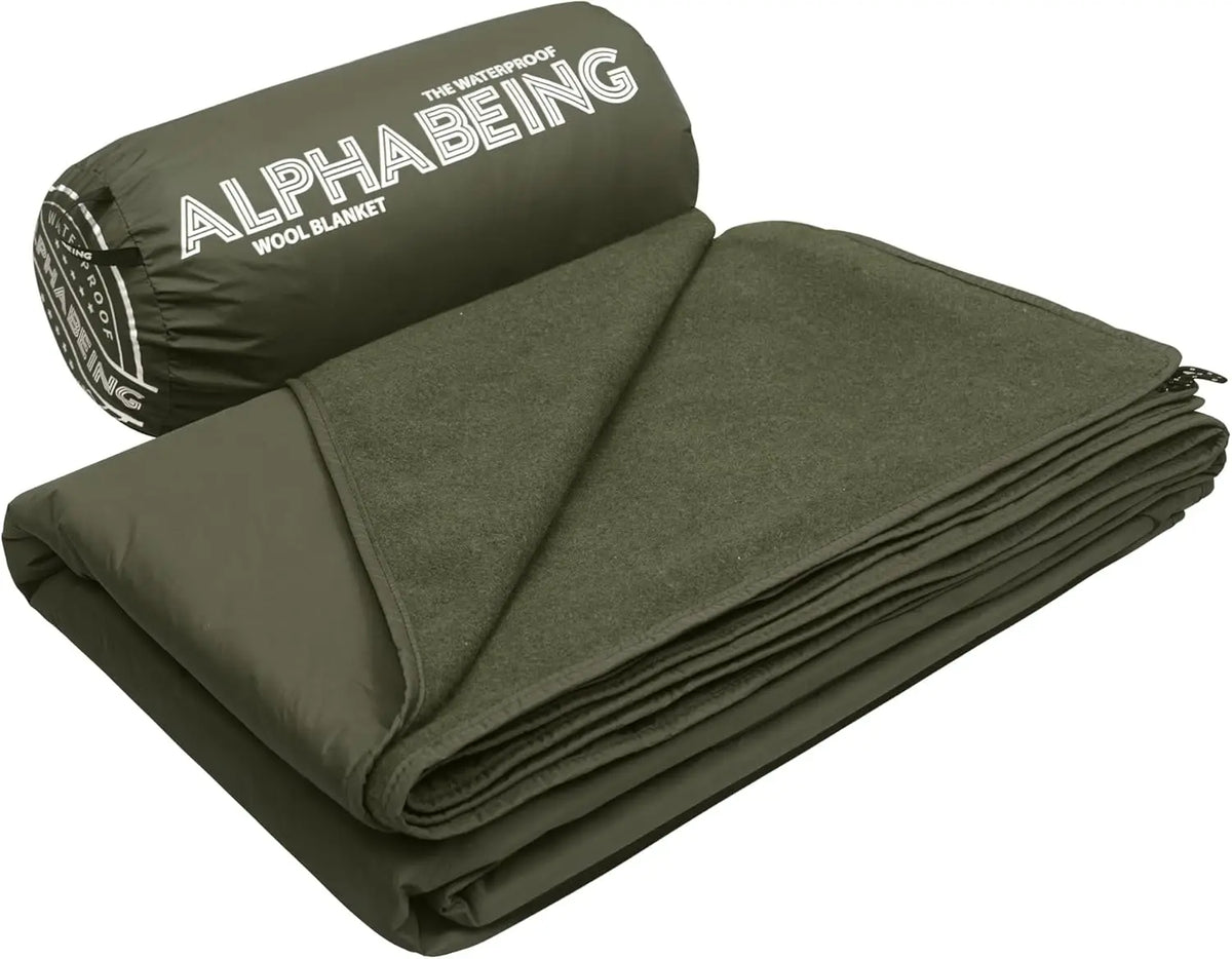 Heavy Duty Waterproof Outdoor Blanket With Merino Wool Lining