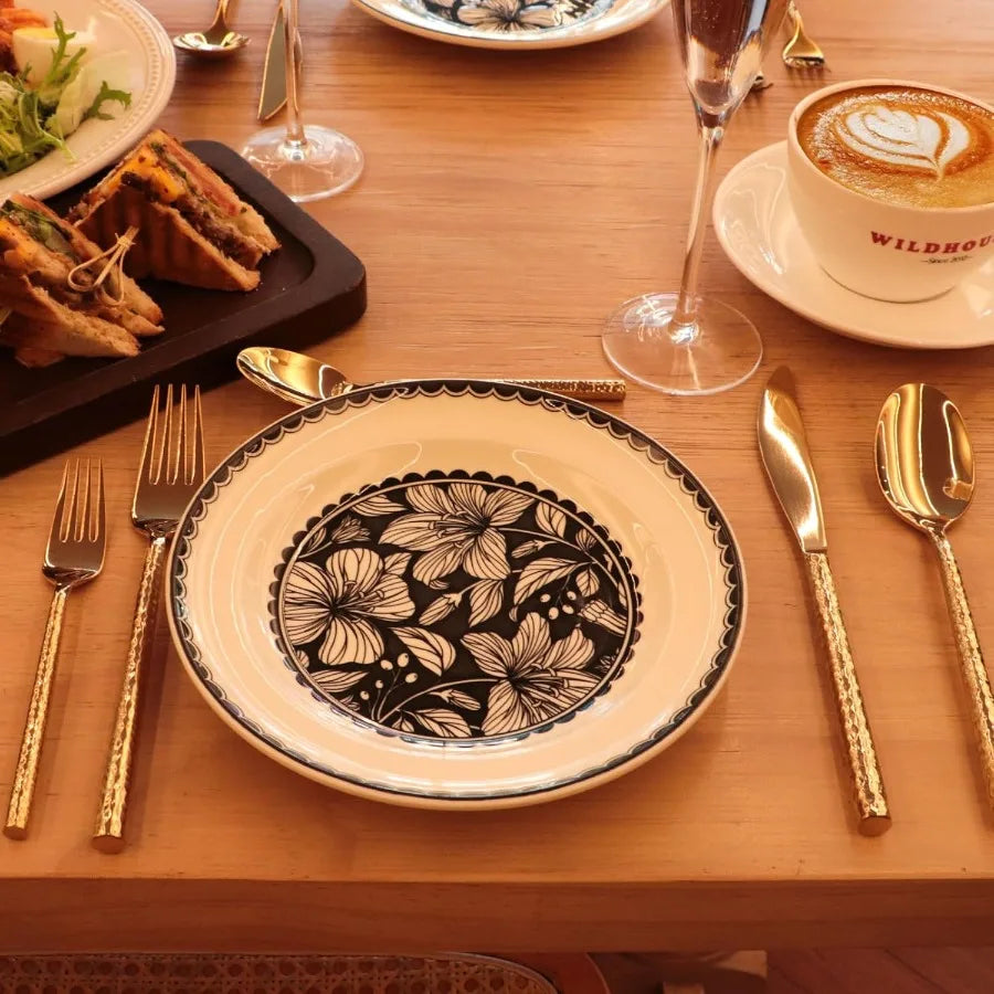 18 10 Stainless Steel Flatware Set Hand Forged Silverware Set Cutlery Set Shiny Gold Round Hammered Handle Mirror Finished 20 P