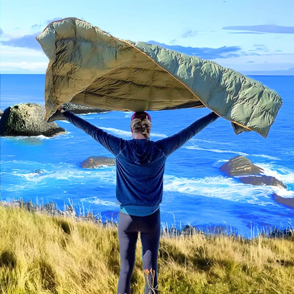 Lightweight Outdoor Puffy Camping Blanket for Hiking and Travel