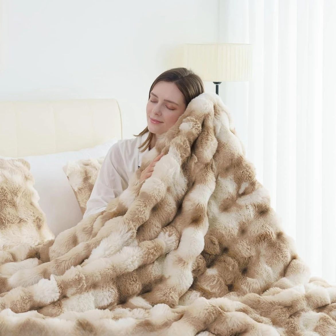 ROSEKINDCN Faux Rabbit Fleece Weighted Blanket 6 Lbs Knitted Wool Plaid Modern Bed Throw