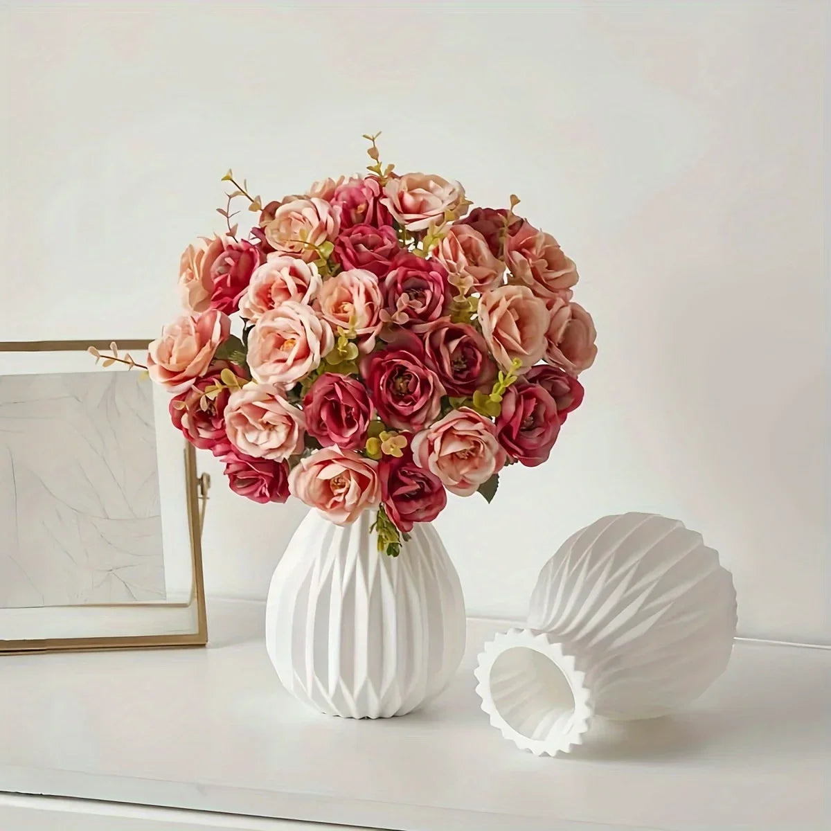Imitation Ceramic Plastic Vase For Living Room Decor Lightweight Shatterproof Design